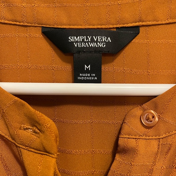 Simply Vera Shirt - Picture 2 of 2